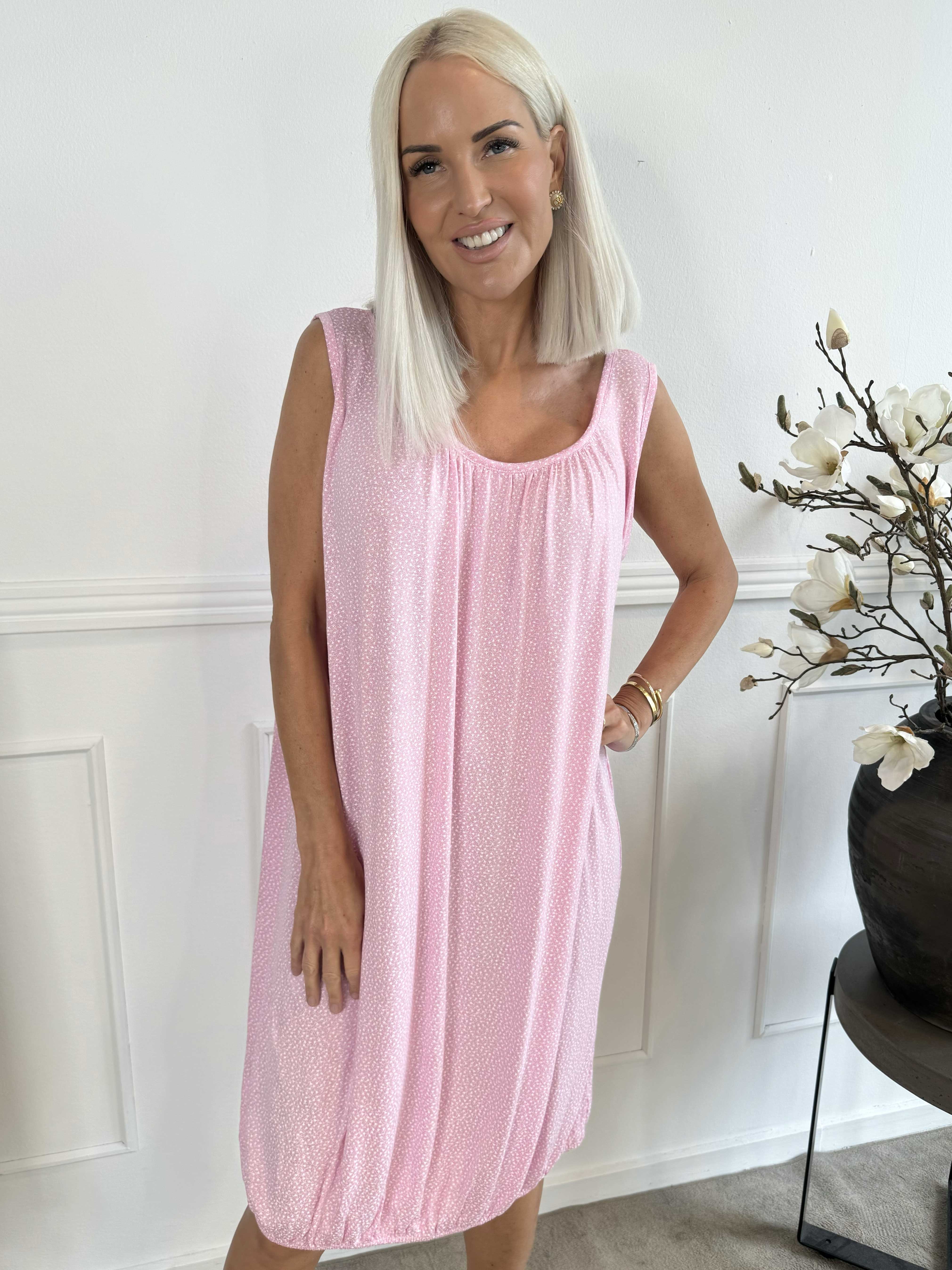 Miracle Flower Sleeveless Dress - Kjole i viskose med elastik forneden